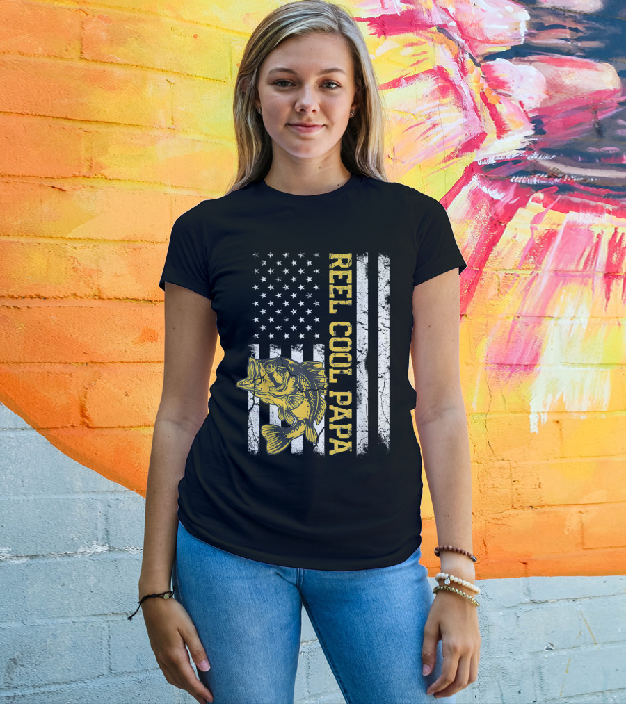 Father's Day Fishing Reel Cool Papa American Flag Bass T-Shirt