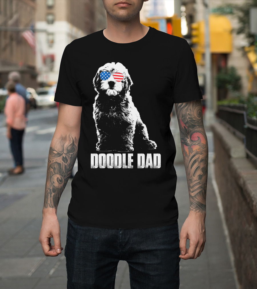 Doodle Dad Goldendoodle Vintage Patriotic American Flag Sunglasses T-Shirt