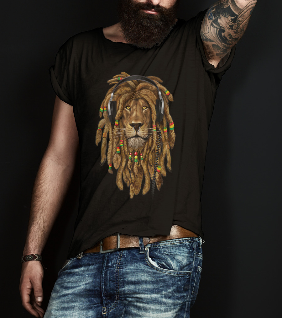 Marley Rasta Lion With Dreadlocks And Headphones For Bob Enthusiast T-Shirt