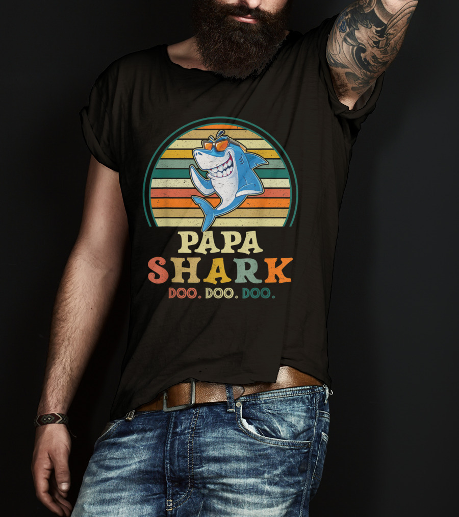 Papa Shark Doo Doo Doo Baby Mommy Funny Retro Stripes T-Shirt