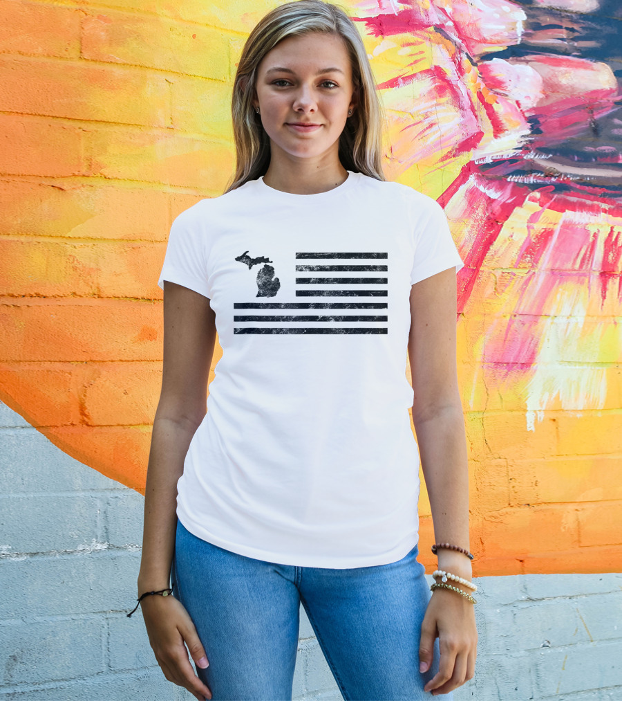 Mens Michigan State Distressed American Flag T-Shirt