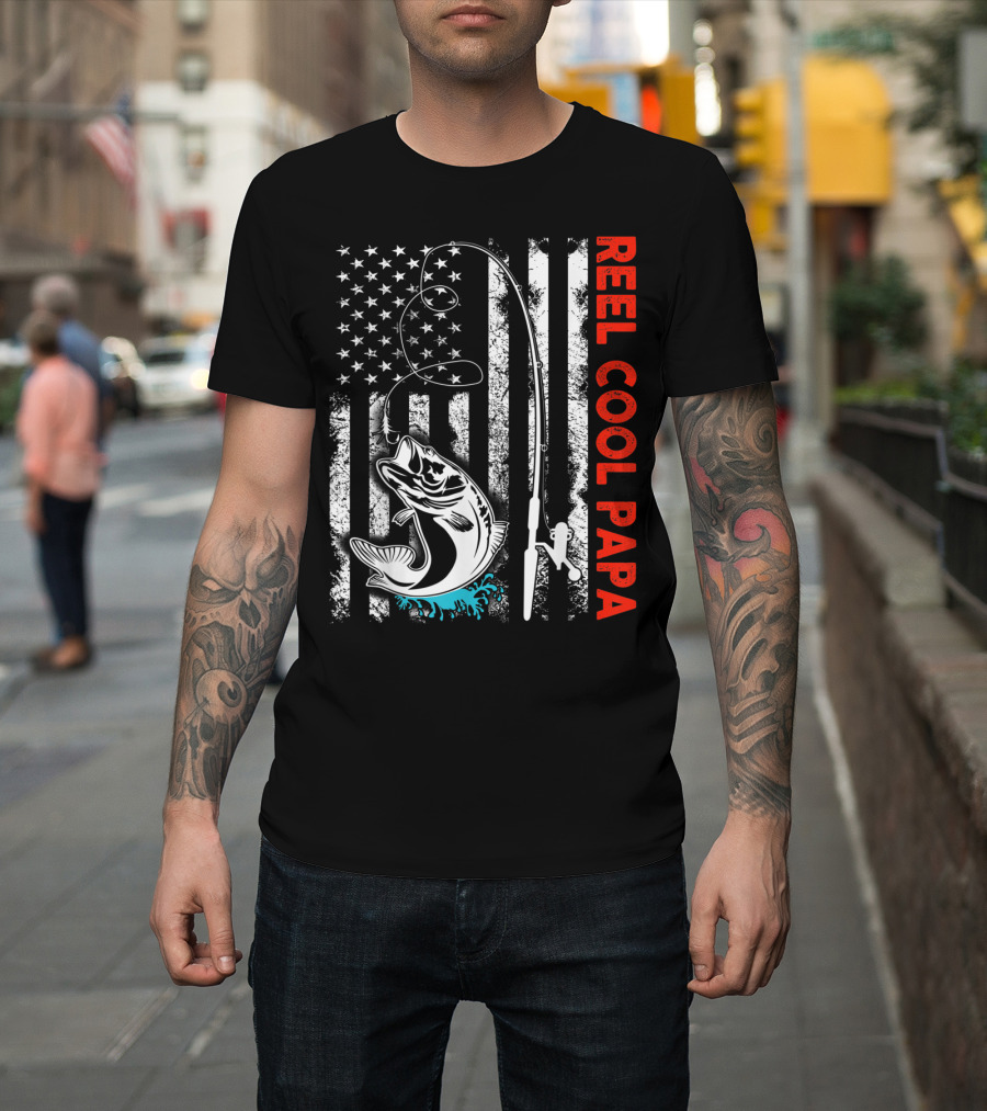 Reel Cool Papa American Flag Fishing Family Fun T-Shirt