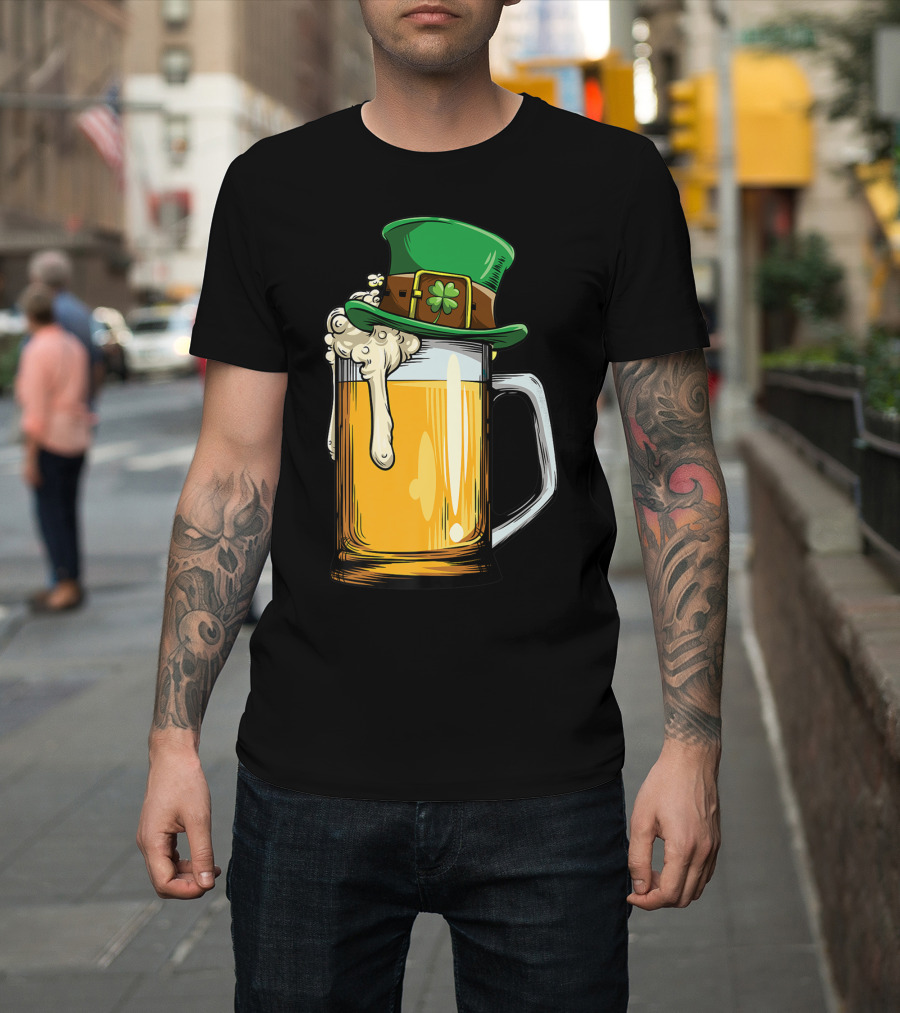 Leprechaun Hat Overflowing Beer Mug with Shamrock Foam T-Shirt