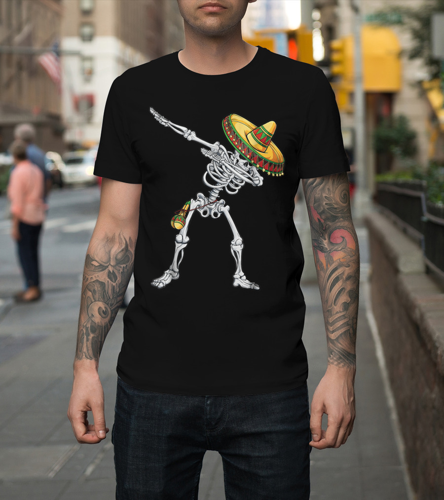 Cinco De Mayo Dabbing Skeleton With Sombrero And Maracas T-Shirt
