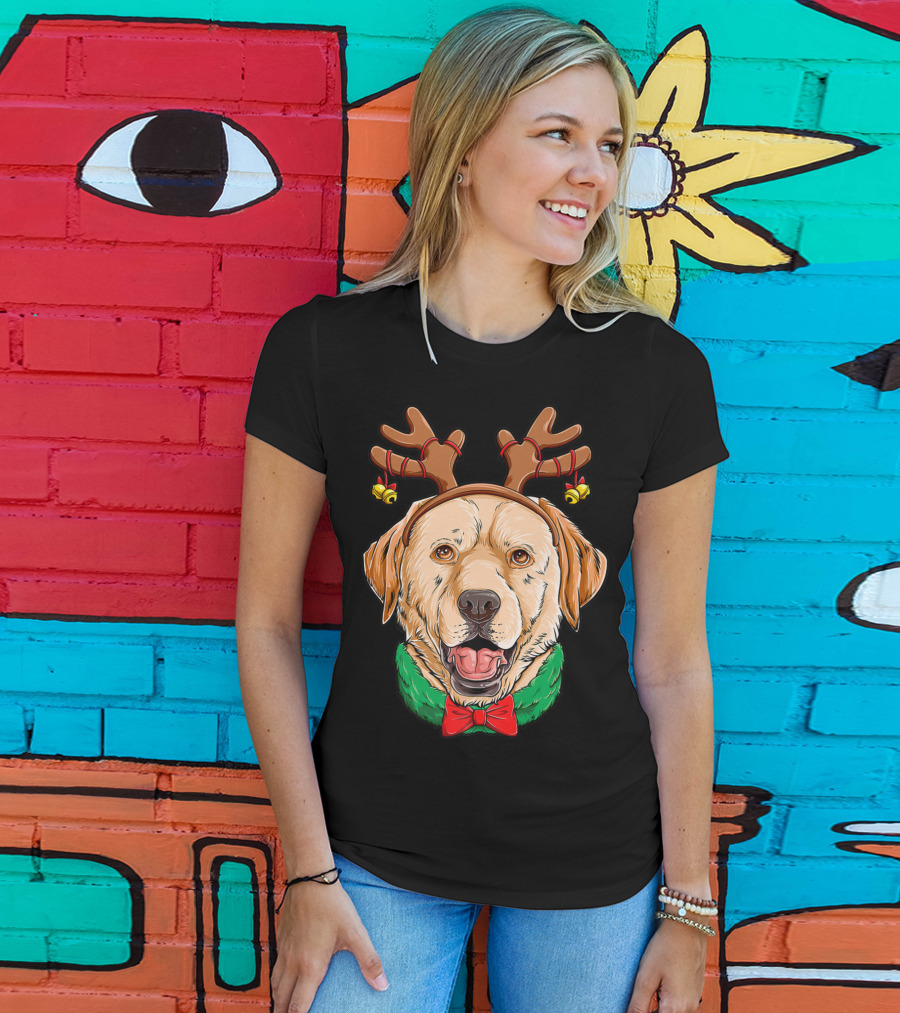 Labrador With Christmas Reindeer Antlers And Bow Tie Dog Xmas O7 T-Shirt