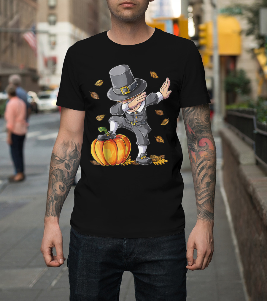 Thanksgiving Pilgrim Dabbing Kid With Pumpkin And Autumn Leaves T-Shirt