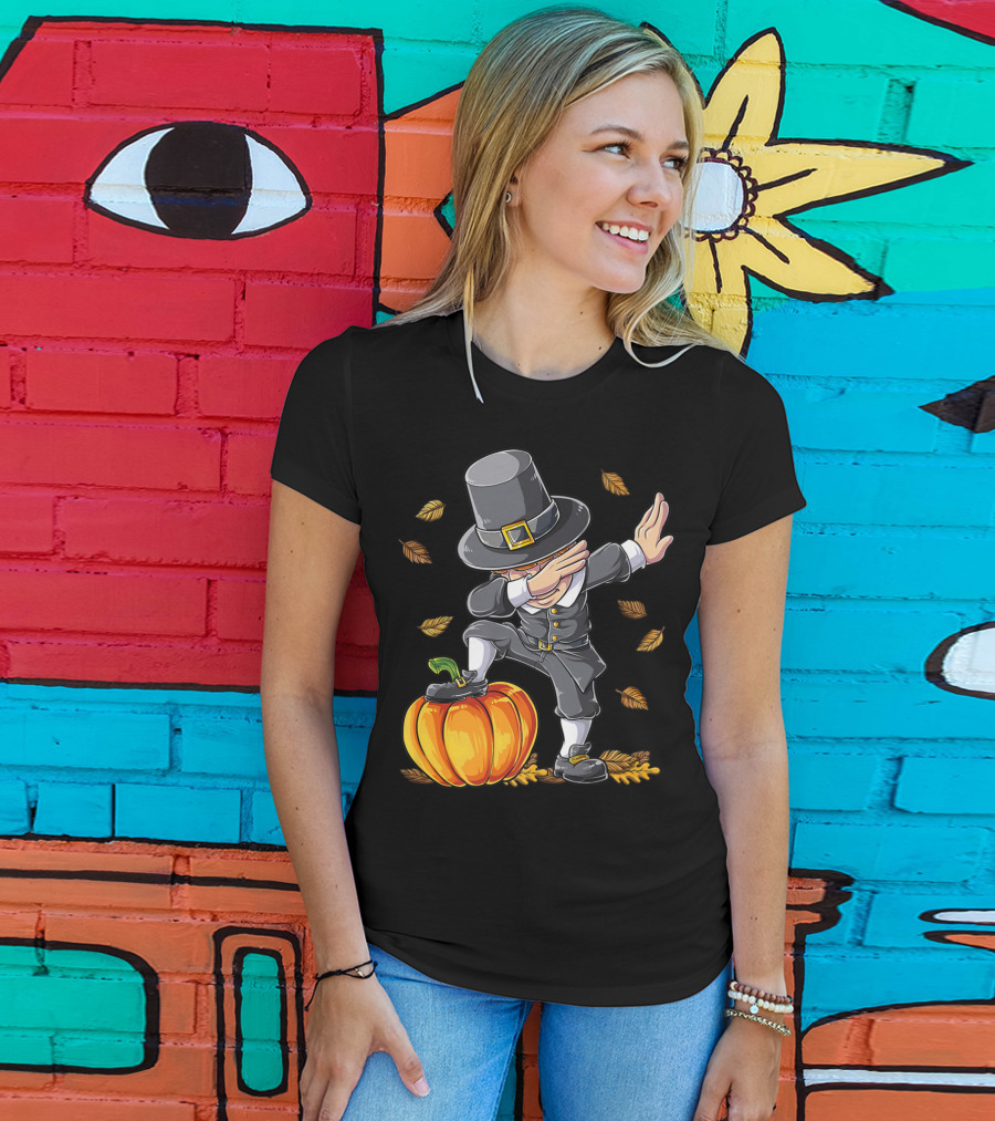 Thanksgiving Dabbing Pilgrim Boy Pumpkin Autumn Leaves T-Shirt