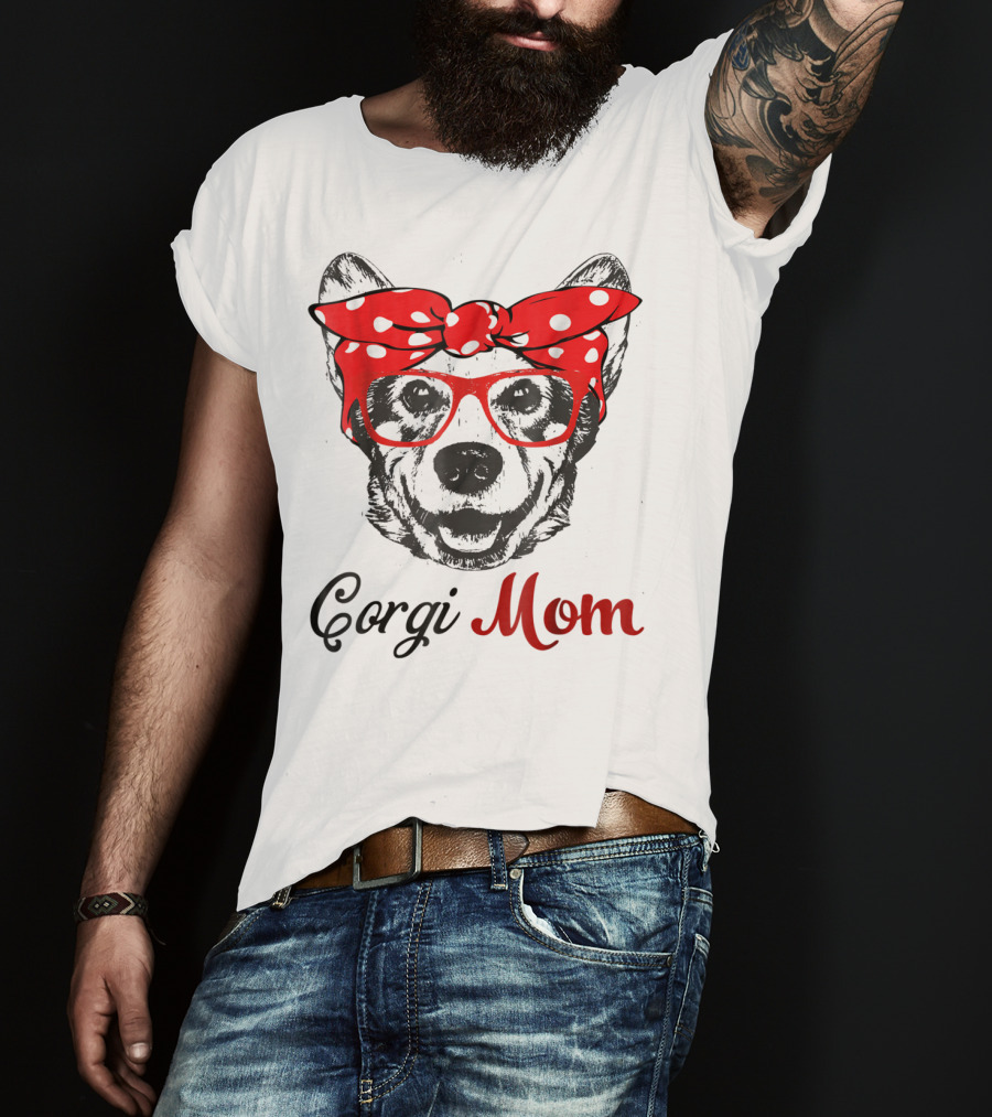 Corgi Mom Funny Hanging With Corgi T-Shirt