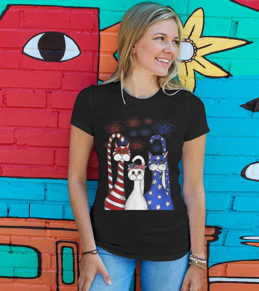 Cat Red White Blue American Flag Patriotic Fireworks T-Shirt