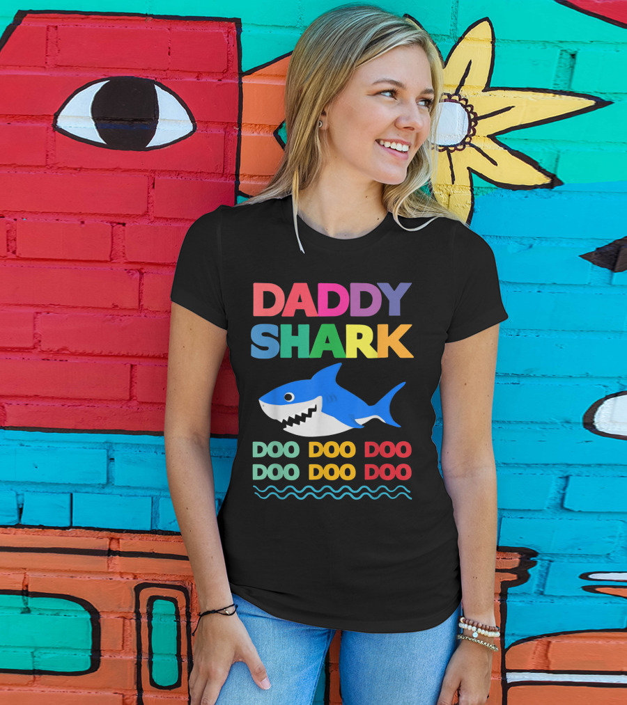 Daddy Shark Doo Doo Doo Baby Mommy Shark Funny Colorful Wave T-Shirt