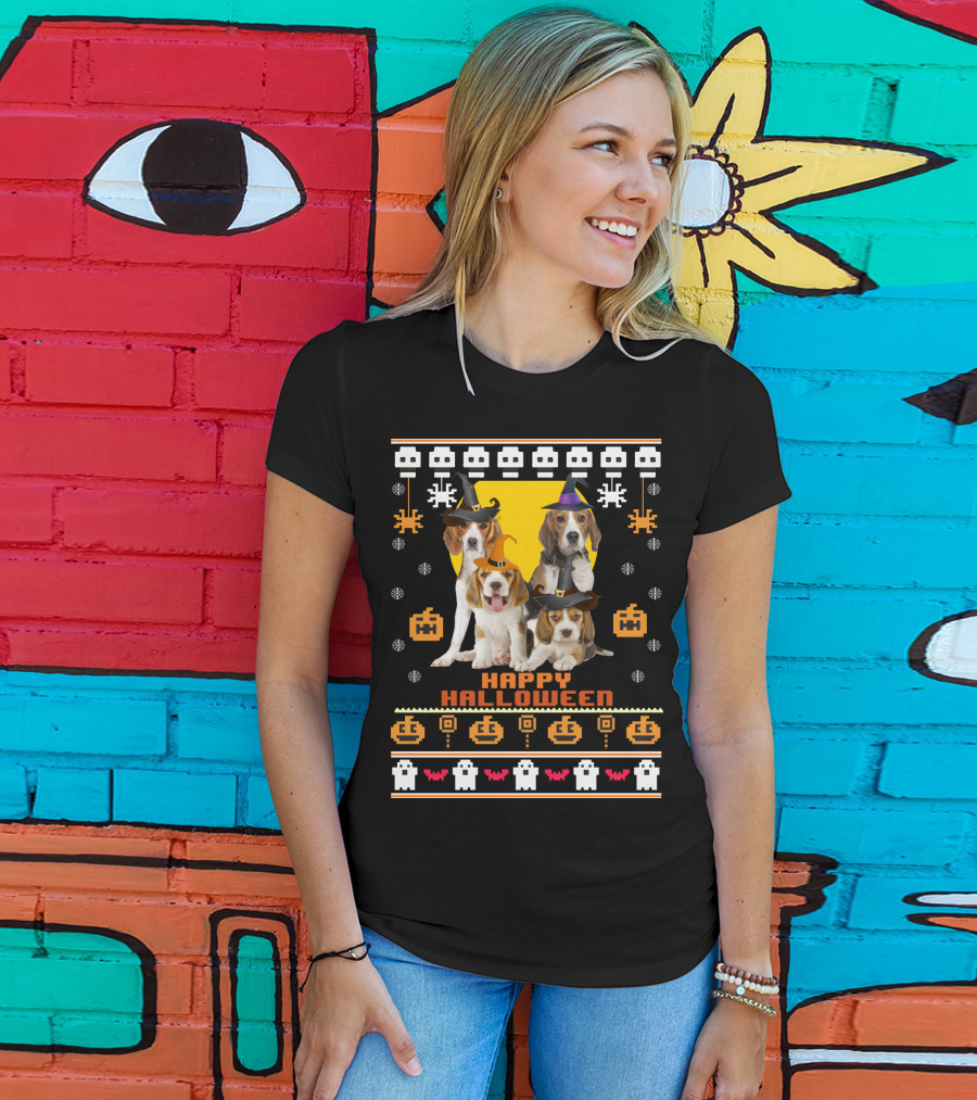 Beagle Happy Halloween Witch Hats And Pixelated Ghosts T-Shirt