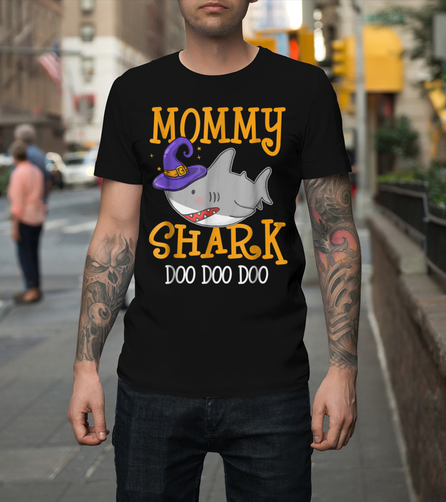 Mommy Shark Doo Doo Doo Halloween Style with Witch Hat T-Shirt