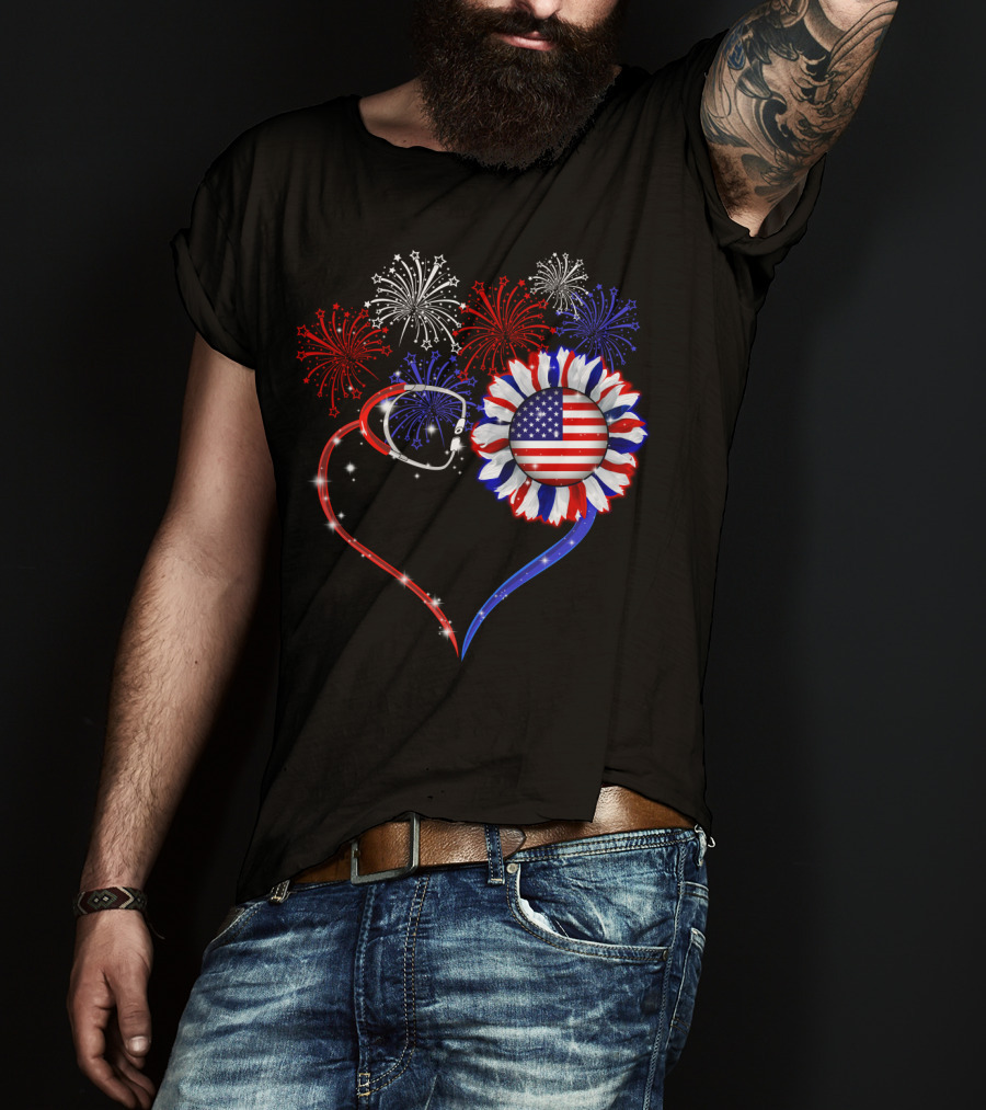 Nurse Patriotic Heart With American Flag And Fireworks T-Shirt