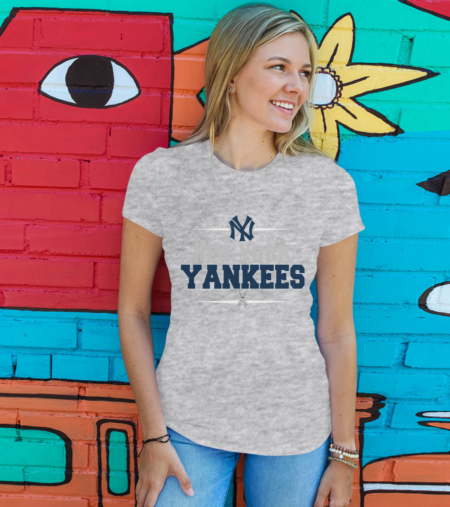 New York Yankees Ny Logo With Baseball Bats T-Shirt
