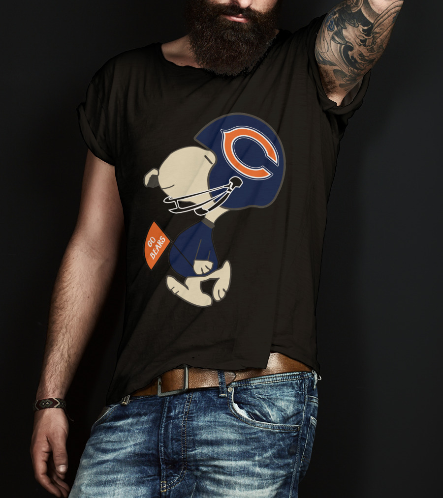 Chicago Bears Go Bears Peanuts Snoopy Football Helmet T-Shirt