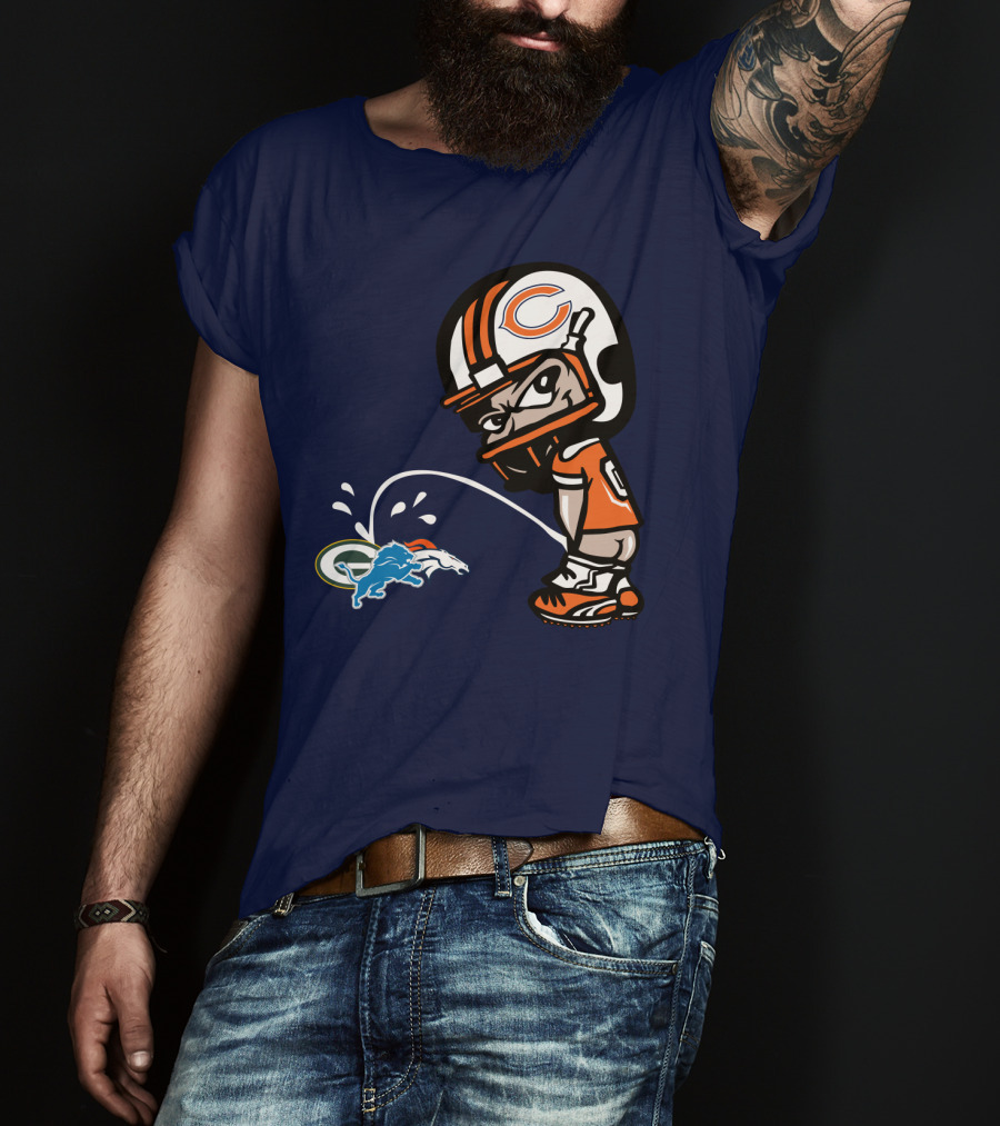 Chicago Bears Player Helmet Packers And Broncos Rivalry T-Shirt