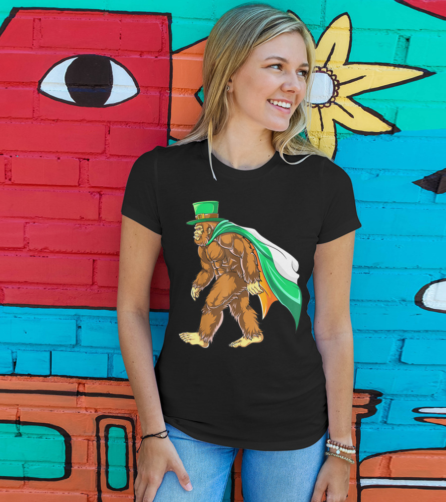 Bigfoot St Patricks Day Boys Leprechaun Irish Flag Sasquatch T-Shirt