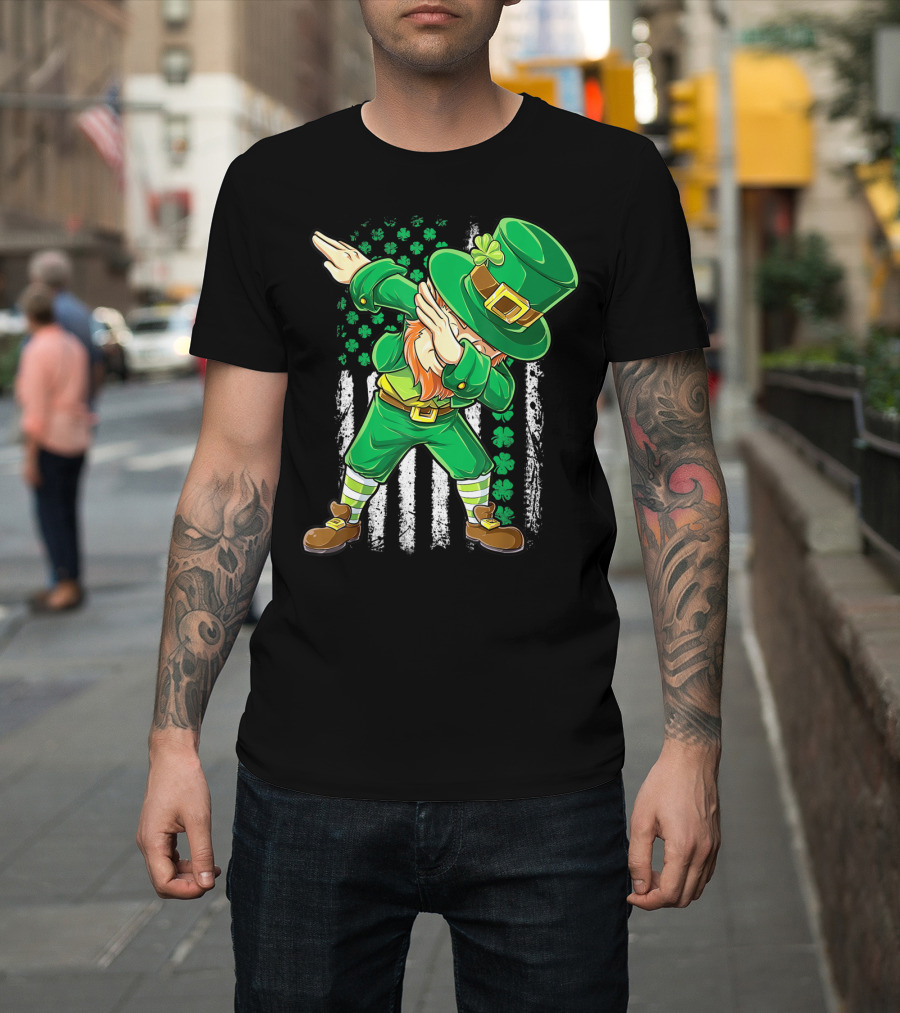 Dabbing Leprechaun With Irish American Flag Background And Shamrocks T-Shirt