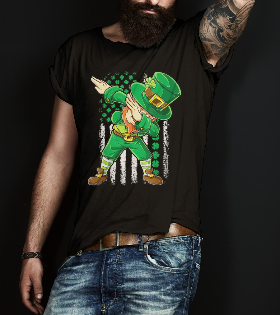 Dabbing Leprechaun With Irish American Flag Background And Shamrocks T-Shirt