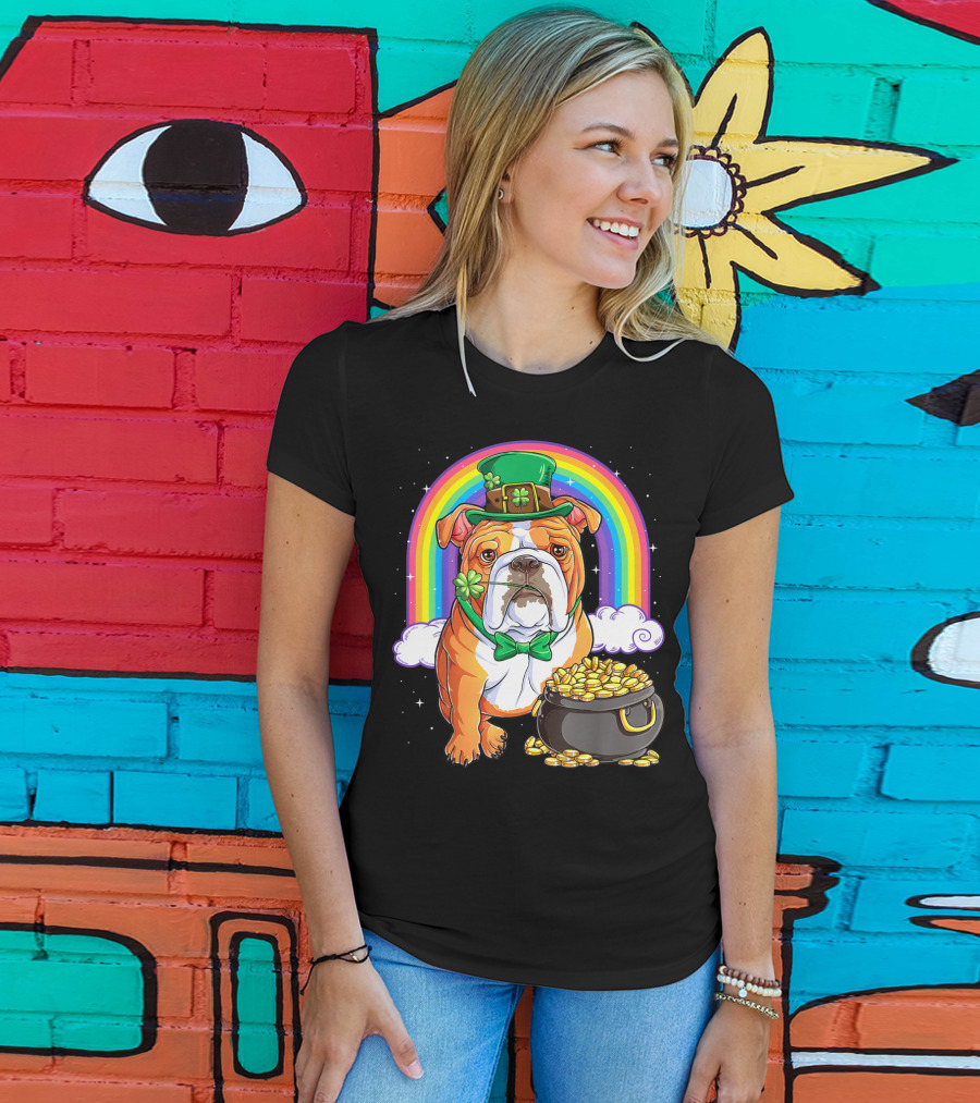 English Bulldog Leprechaun St Patricks Day Rainbow Gold Pot T-Shirt