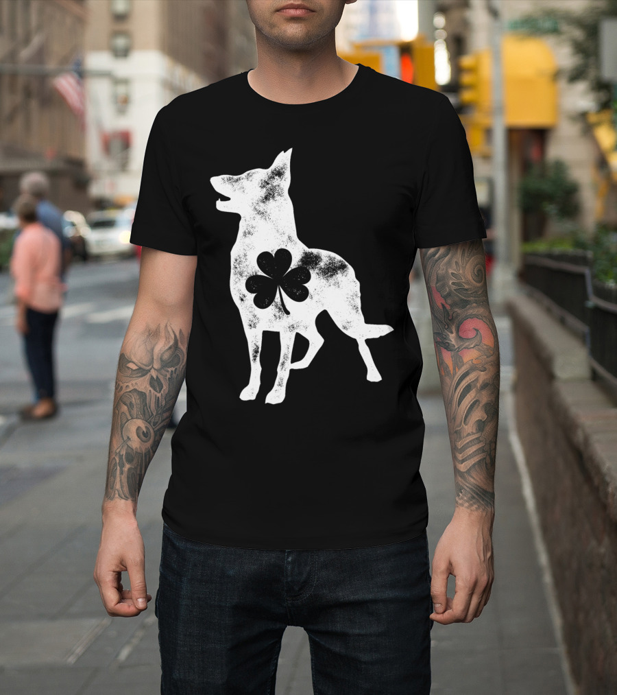 German Shepherd Dog with Shamrock St Patricks Day Men T-Shirt