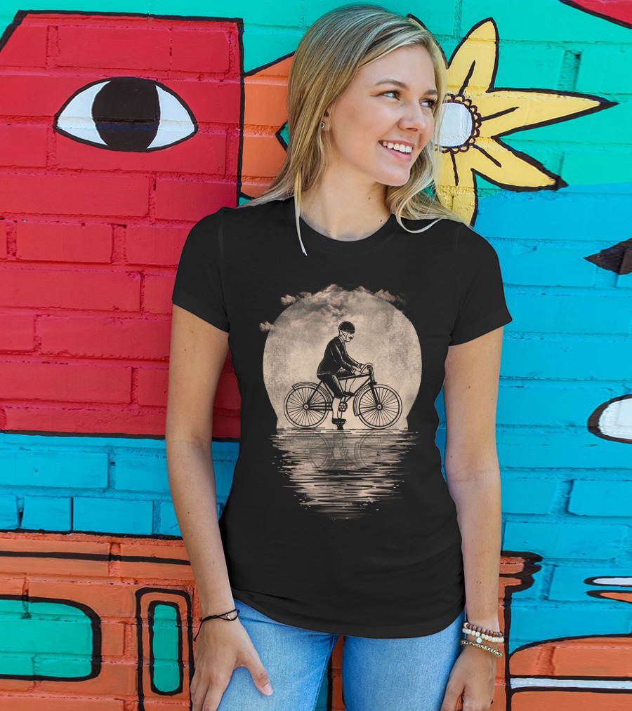 Live To Ride Cloudy Reflection Vintage Cyclist T-Shirt
