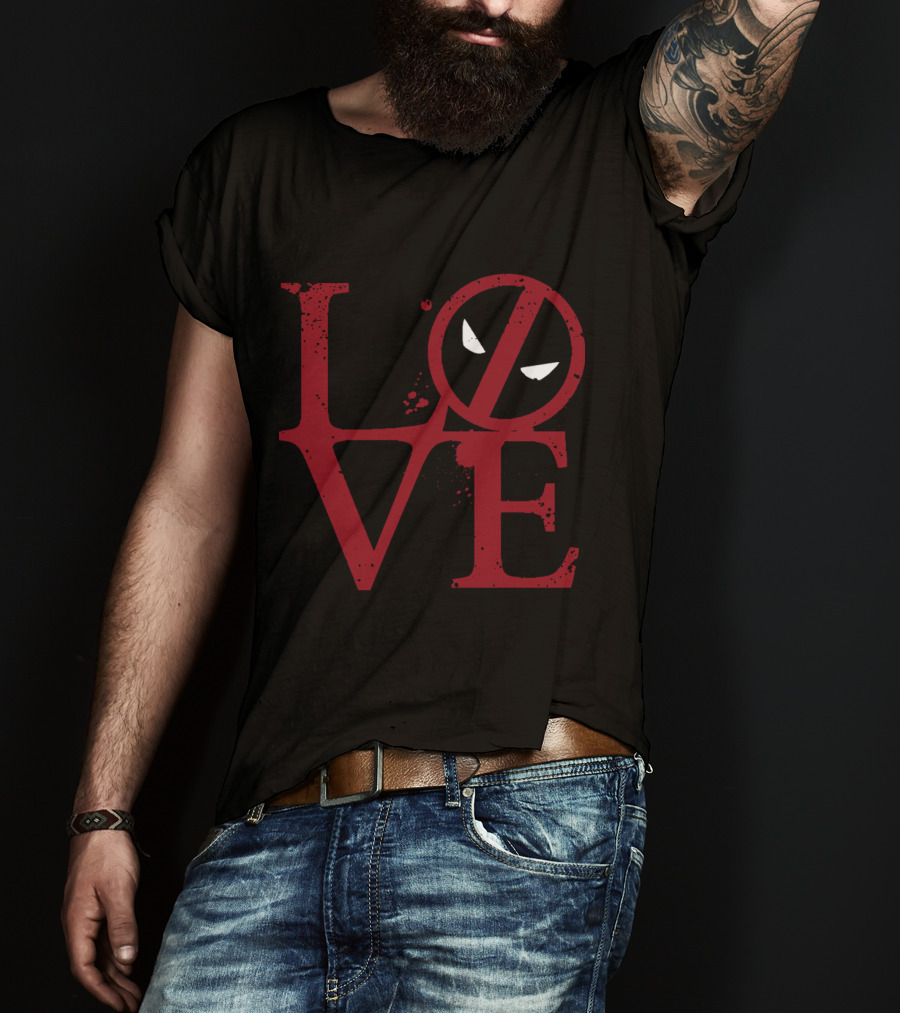 Deadpool Love Eyes In T-Shirt