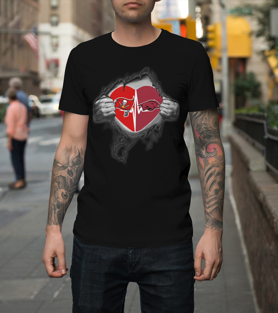 Buccaneers Arkansas Razorbacks Heartbeat Fusion Rip T-Shirt