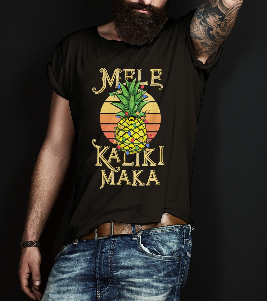 Mele Kalikimaka Hawaiian Christmas Pineapple Lights Vintage Sunset T-Shirt