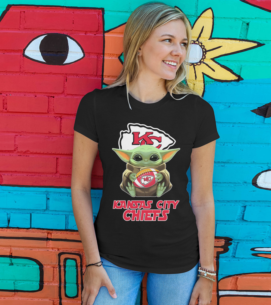Kansas City Chiefs Baby Yoda Football T-Shirt