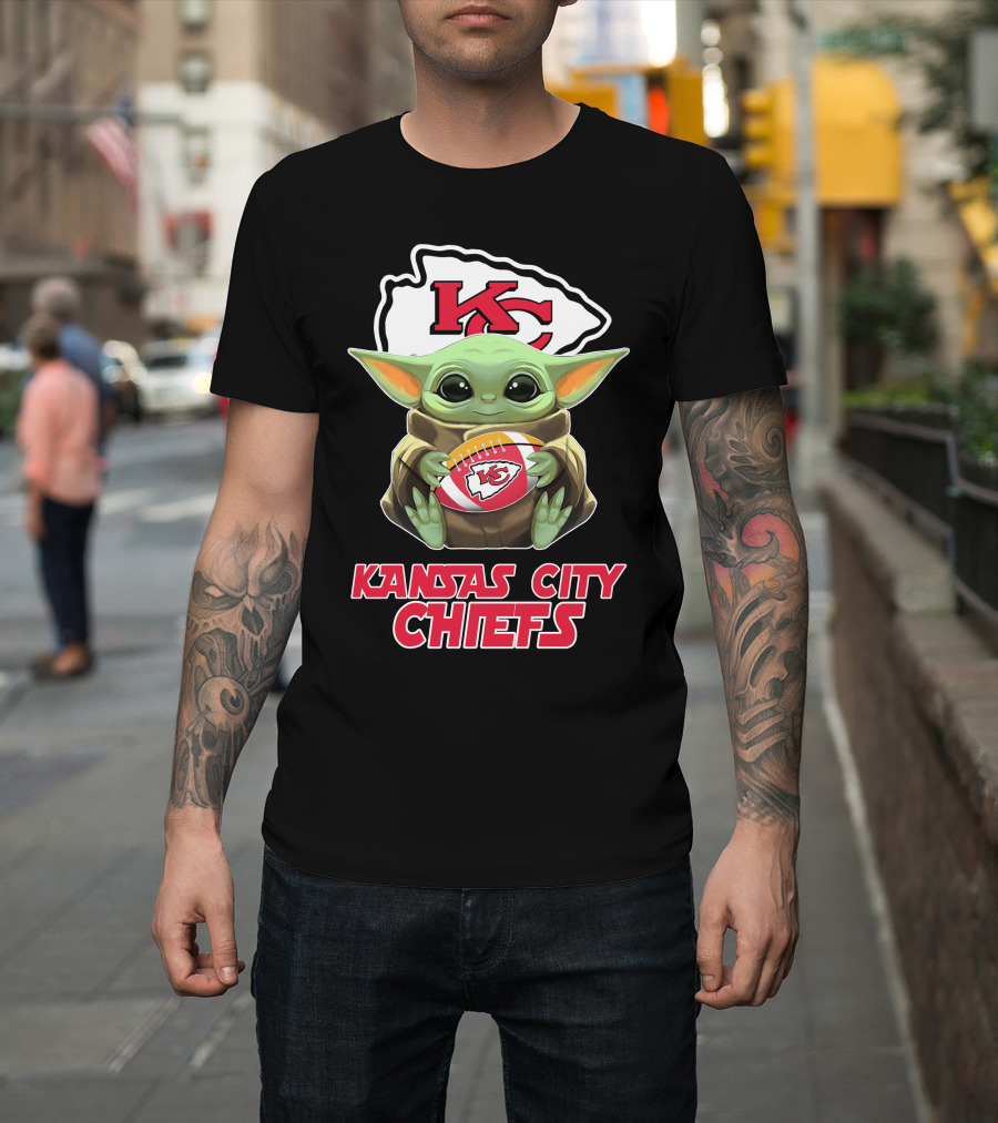 Kansas City Chiefs Baby Yoda Football T-Shirt