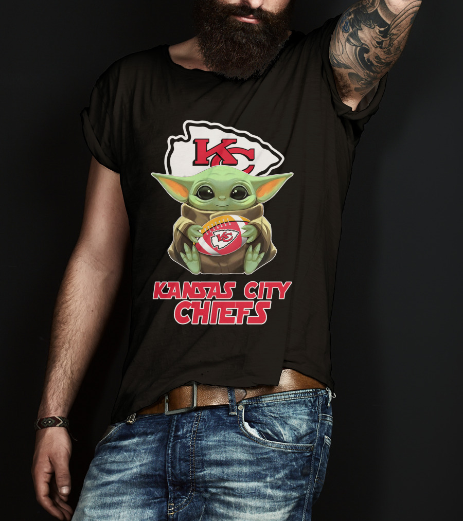 Kansas City Chiefs Baby Yoda Football T-Shirt
