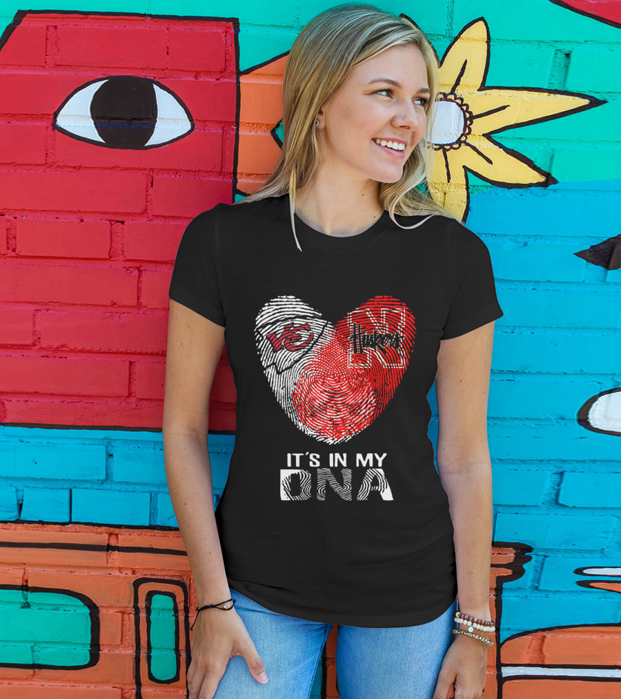Chiefs Huskers It's In My DNA Fingerprint Heart T-Shirt
