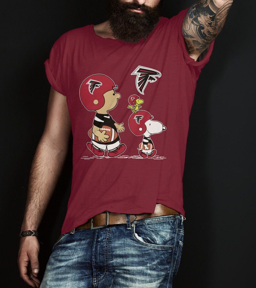 Falcons Snoopy Charlie Brown Woodstock Football Team T-Shirt