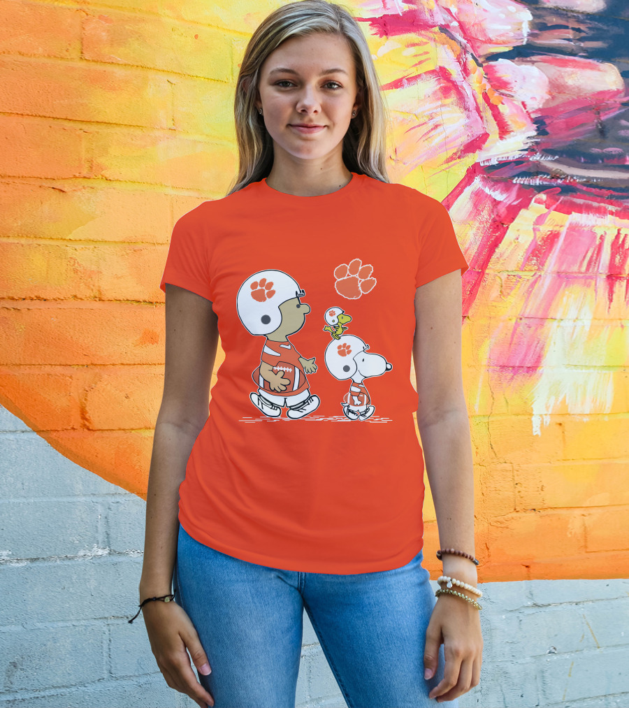 Clemson Tigers Snoopy Football Helmets And Paw Print Charlie Brown Woodstock T-Shirt