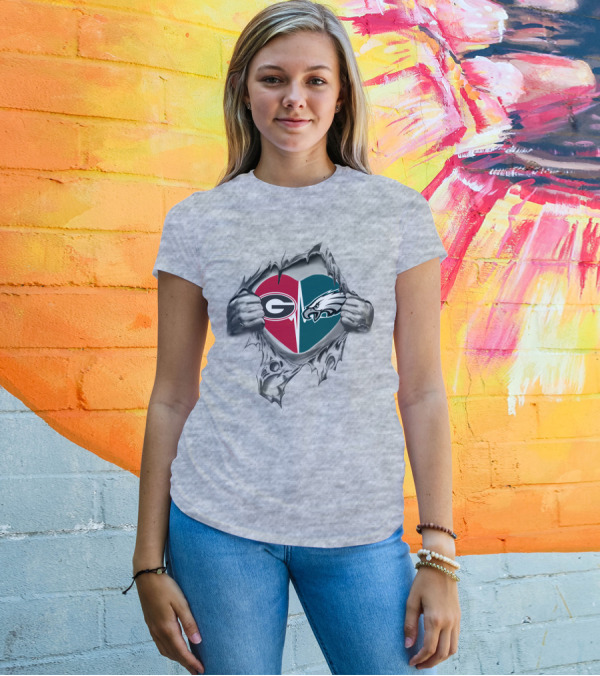Eagles Bulldogs Heart Ripped Steel T-Shirt