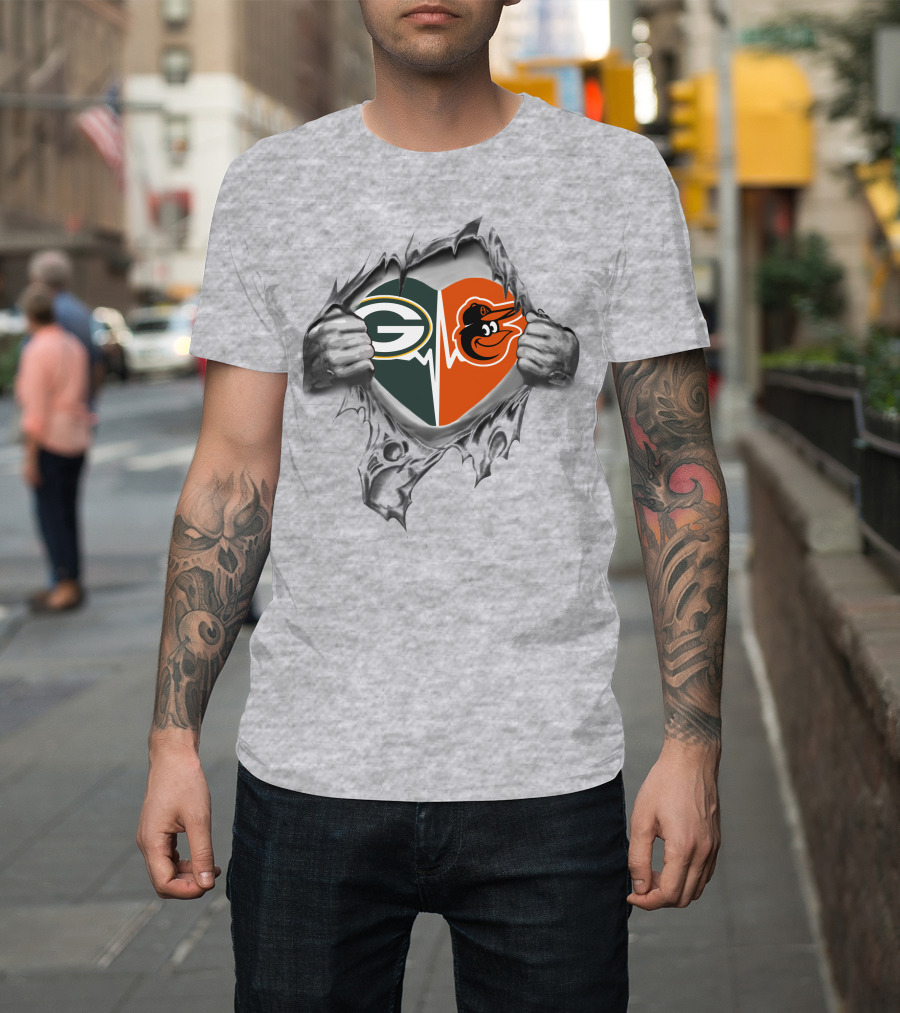 Green Bay Packers Baltimore Orioles Heartbeat Torn Fabric T-Shirt