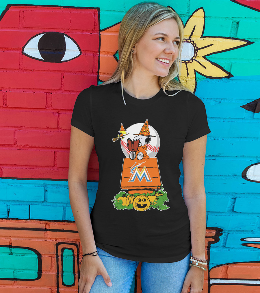 Miami Marlins Halloween Baseball Snoopy Pumpkin T-Shirt