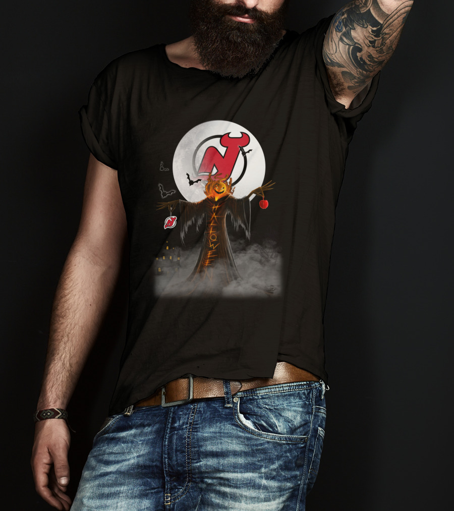 Halloween New Jersey Devils Logo With Pumpkin Head And Bats T-Shirt