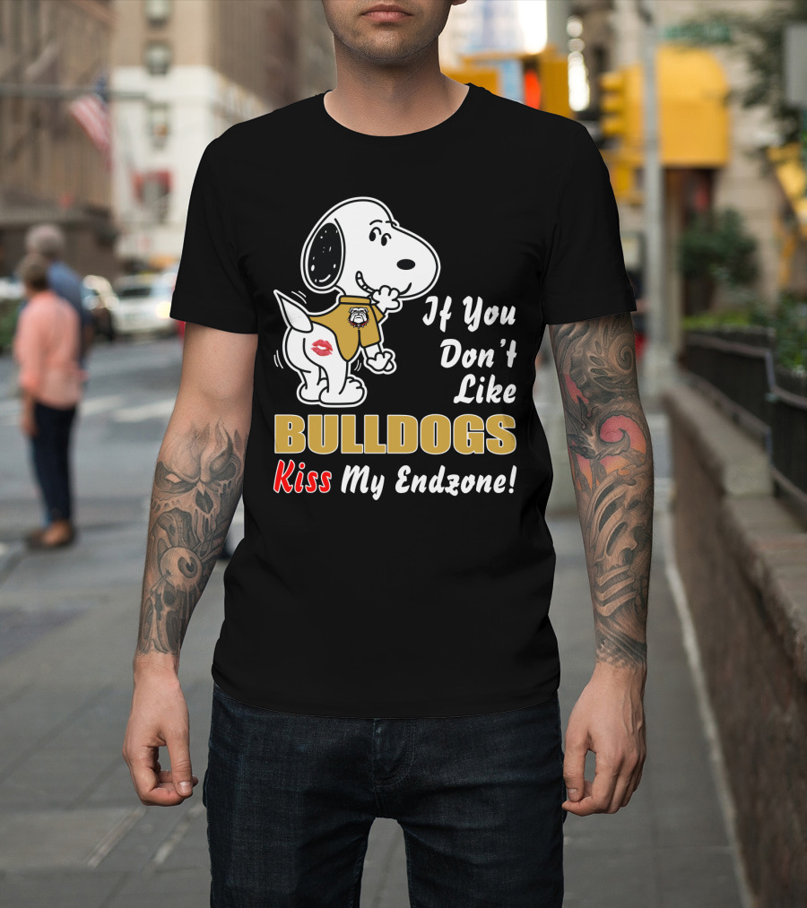 If You Don't Like Bulldogs Kiss My Endzone With Cartoon Dog In Football Jersey T-Shirt