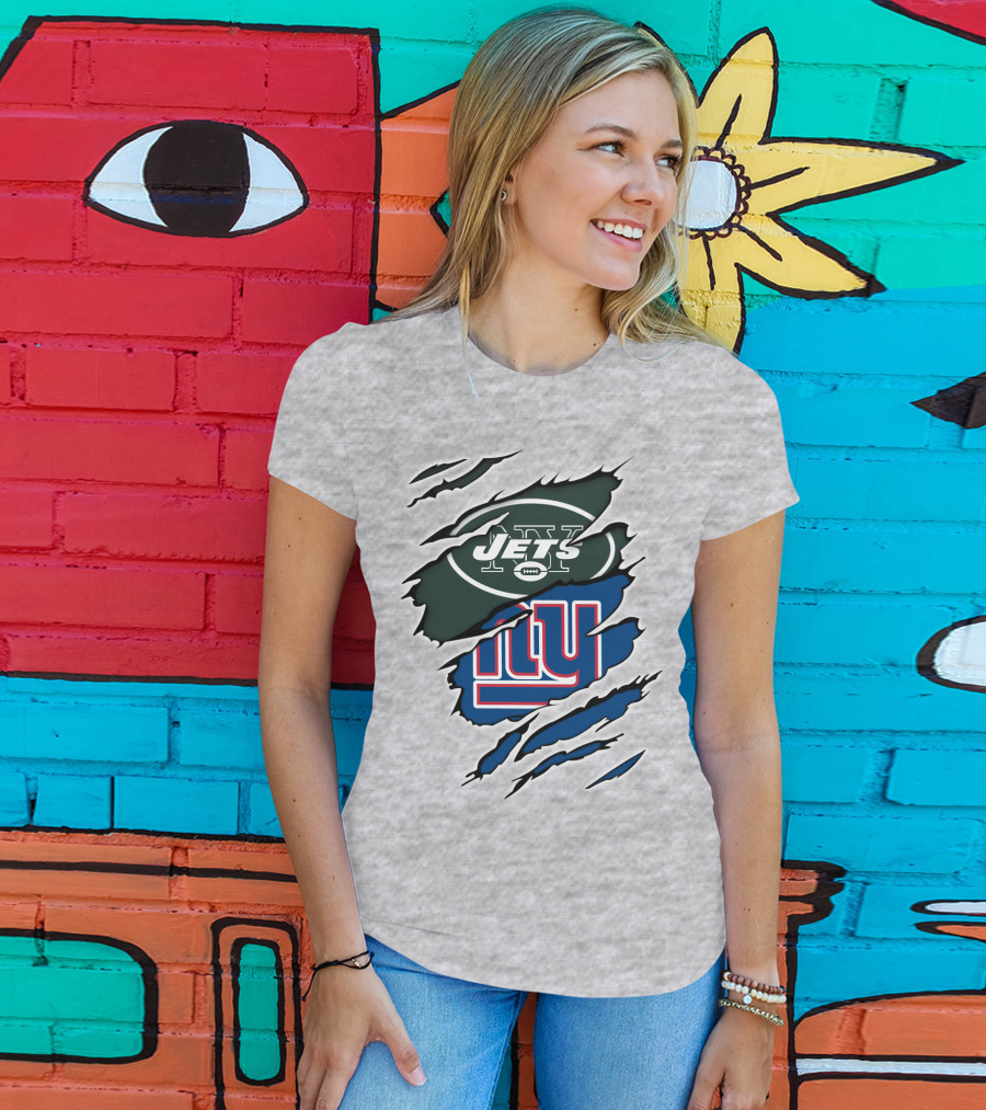 Jets Giants Logo Ripped T-Shirt