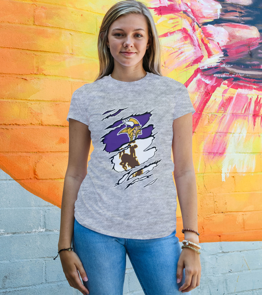 Vikings Wyoming Cowboy Ripped T-Shirt