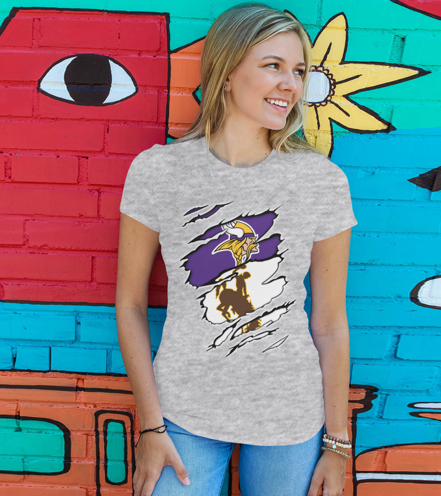 Vikings Wyoming Cowboy Ripped T-Shirt