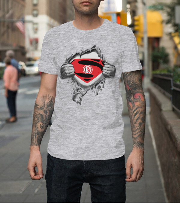Shirt: Düsseldorfer EG Superman Logo with Red Shield and DEG Emblem T-Shirt Düsseldorfer EG Superman Logo with Red Shield and DEG Emblem T-Shirt