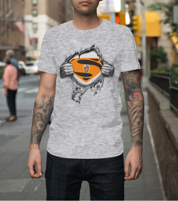 Shirt: FC Lorient Superman Logo Shield Tear T-Shirt FC Lorient Superman Logo Shield Tear T-Shirt