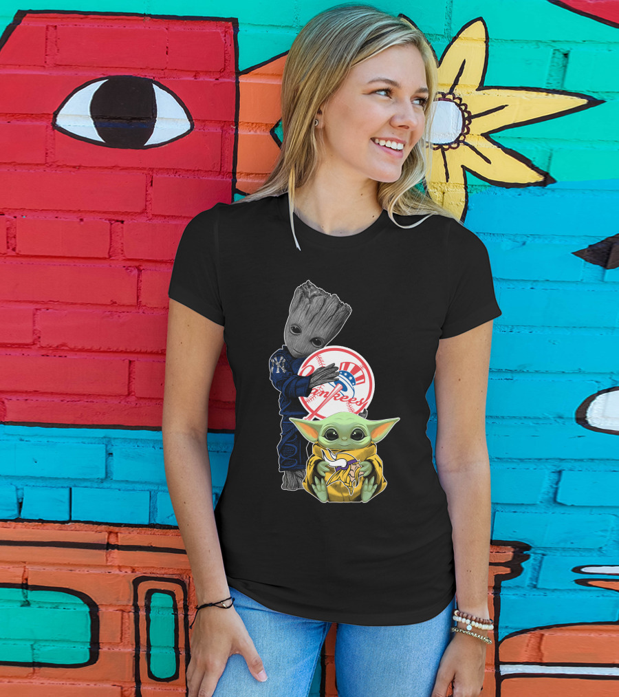 Yankees Baby Yoda With Groot Hugging Baseball T-Shirt