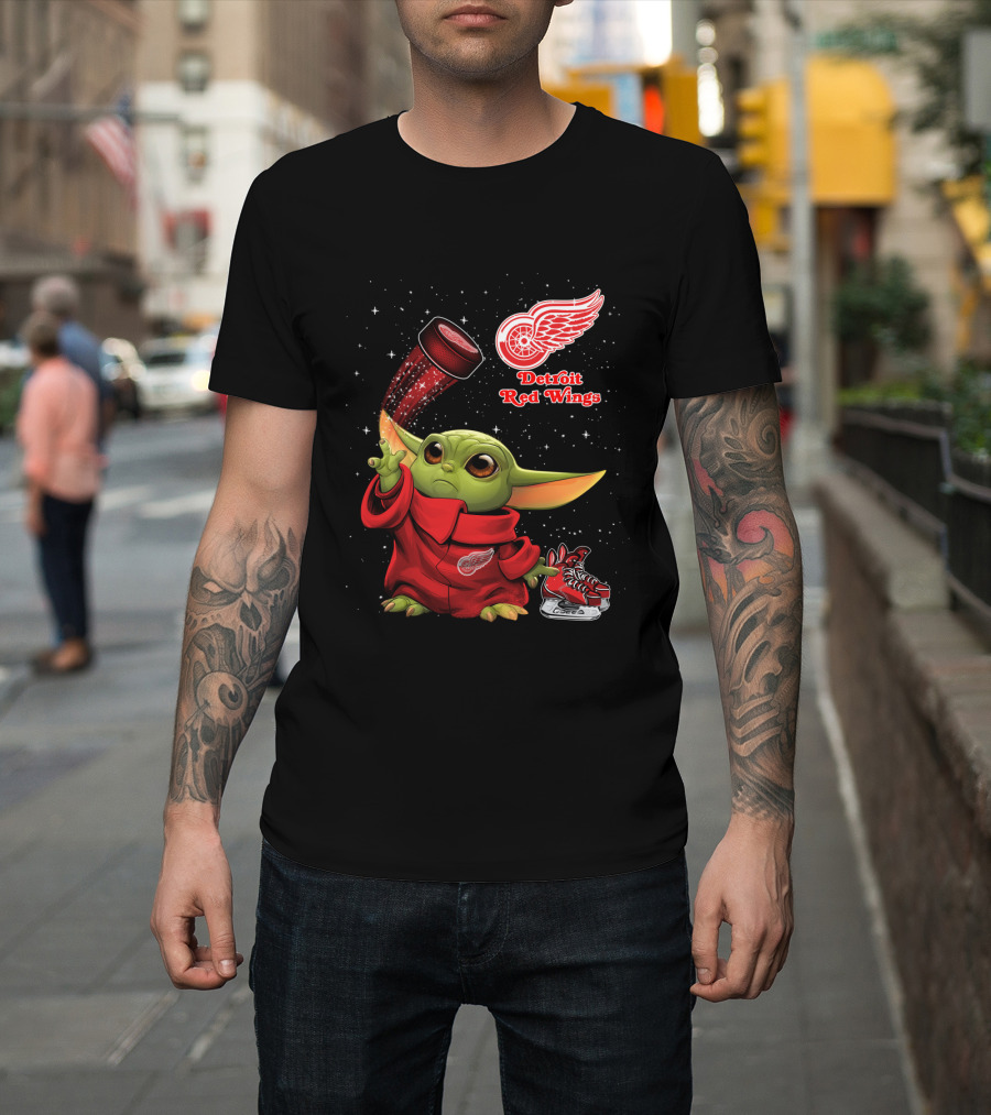 Baby Yoda Detroit Red Wings Hockey Magic Moment T-Shirt