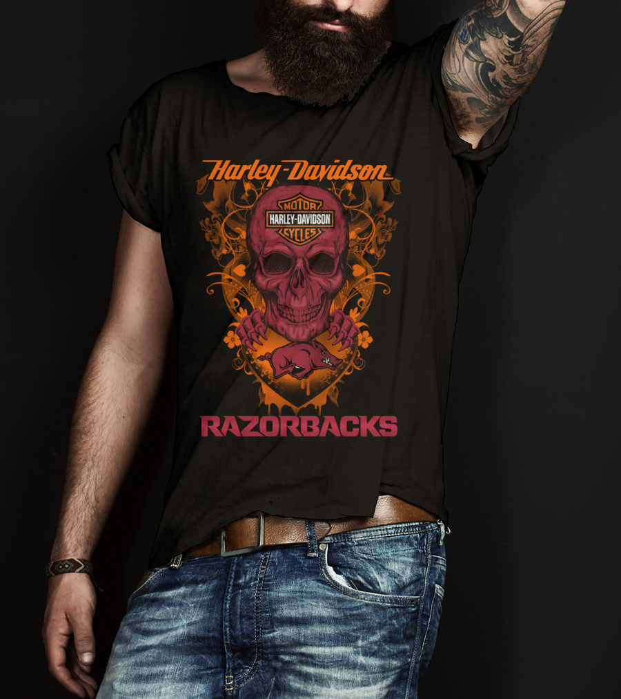 Harley Davidson Motor Cycles Razorbacks Skull Badge T-Shirt
