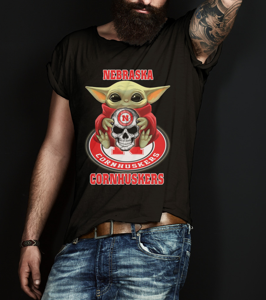 Nebraska Cornhuskers Baby Alien Holding Skull Logo Yd1404 T-Shirt