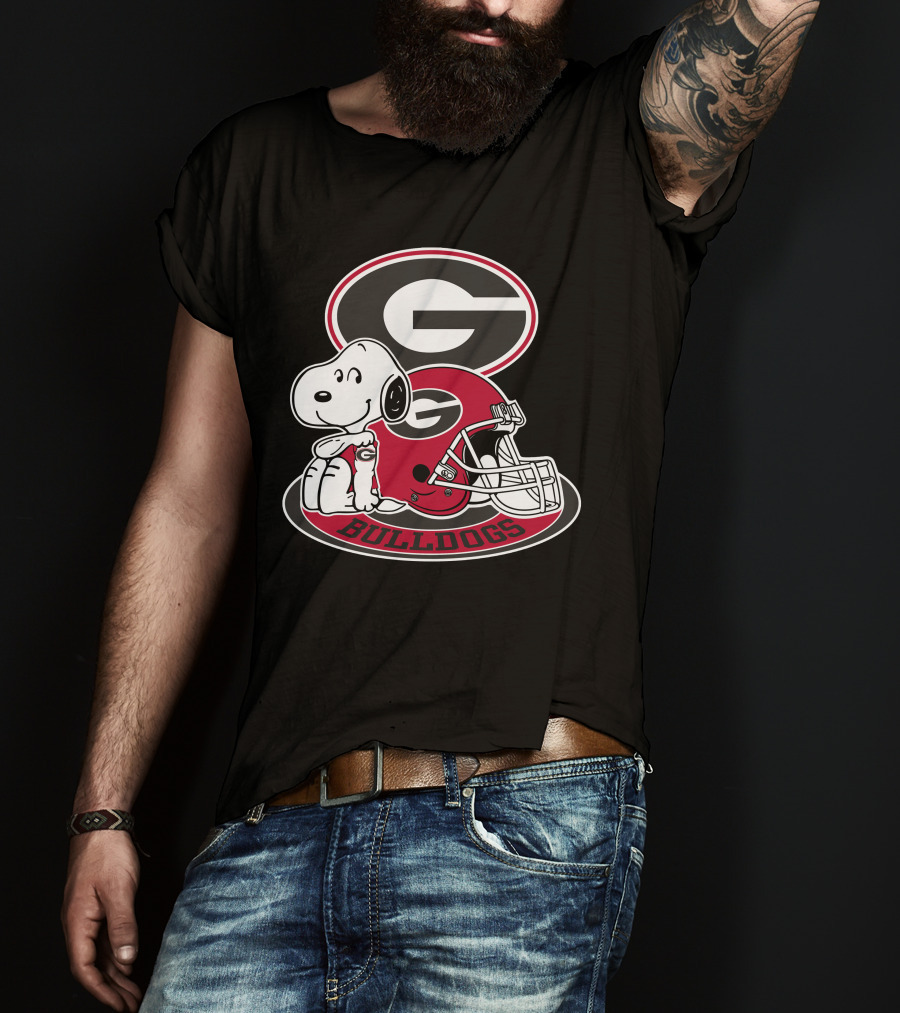 Georgia Bulldogs Snoopy Football Helmet T-Shirt